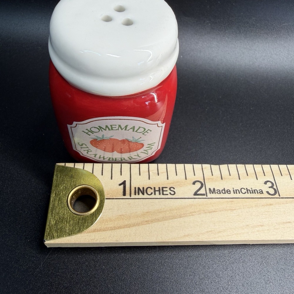Cracker Barrel Strawberry Jam & Apple Jelly Salt Pepper Shakers Kitchen Country - Picture 5 of 6